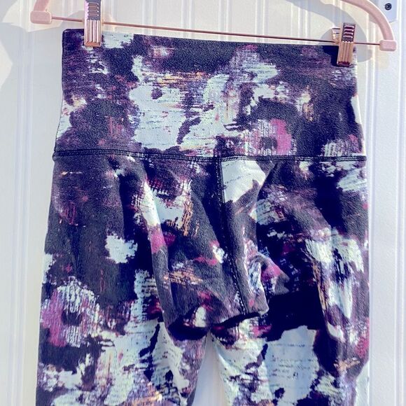 Lululemon Wunder Under Pant (Hi-Rise) - Kara Blossom Multi Size 8 - Picture 6 of 10